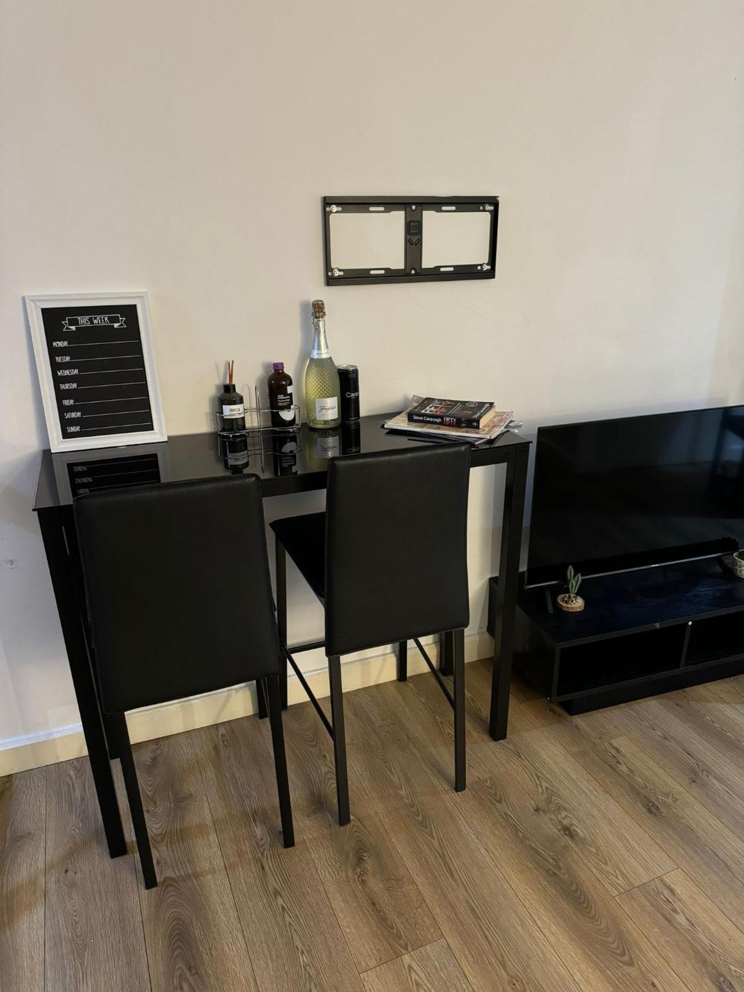 Cozy Two Bedroom Apartment Sleeps 6 Near Camden Market Hw10 Лондон Экстерьер фото