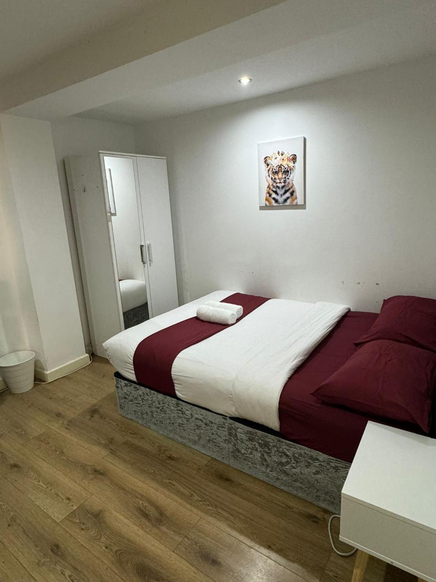 Cozy Two Bedroom Apartment Sleeps 6 Near Camden Market Hw10 Лондон Экстерьер фото