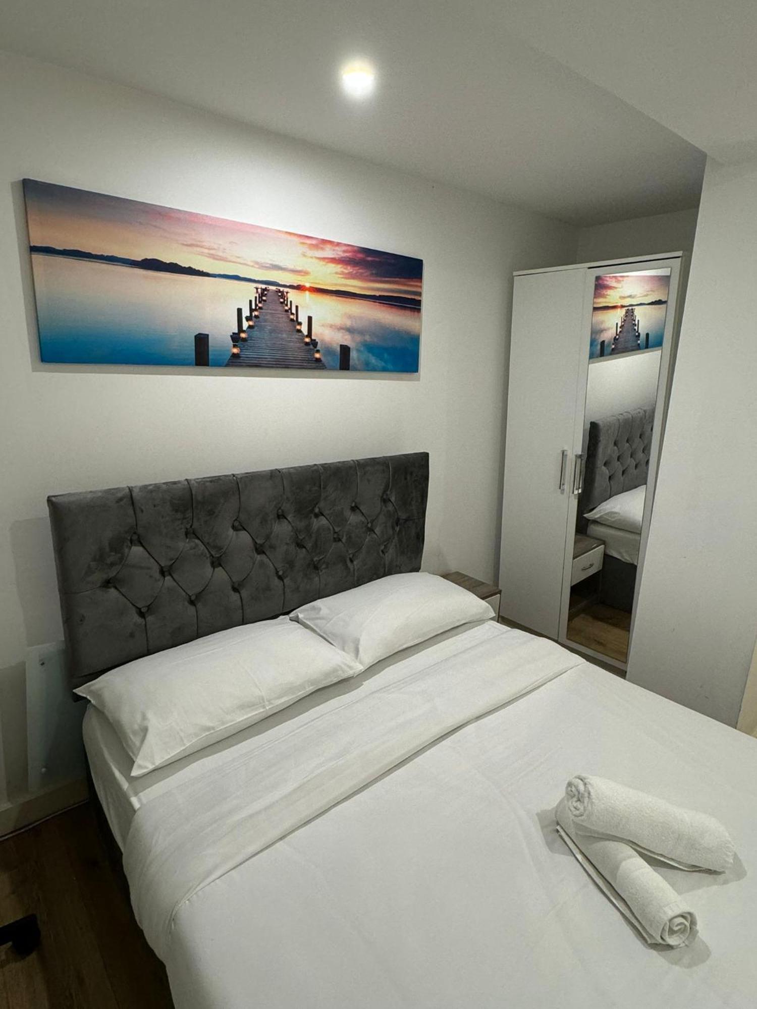 Cozy Two Bedroom Apartment Sleeps 6 Near Camden Market Hw10 Лондон Экстерьер фото